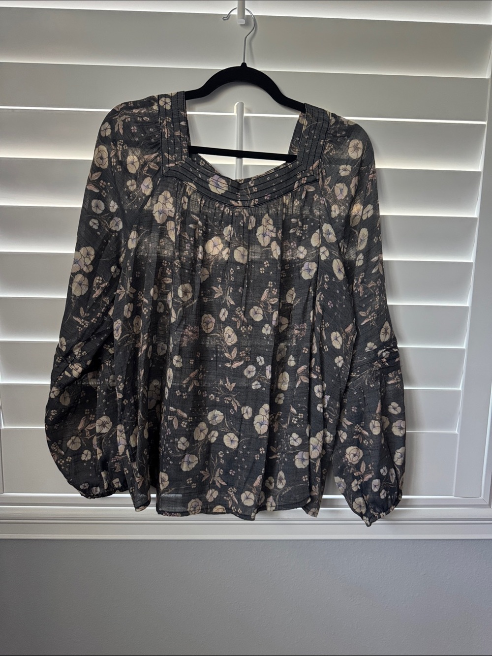 LC Lauren Conrad Black Floral Peasant Blouse